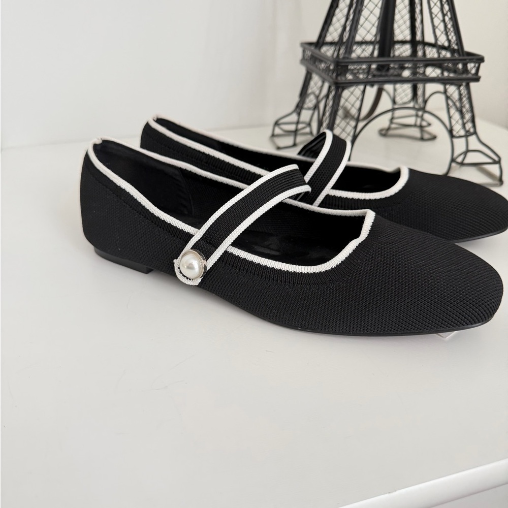 Cider Black Flats with White Trim - Picture 3 of 6